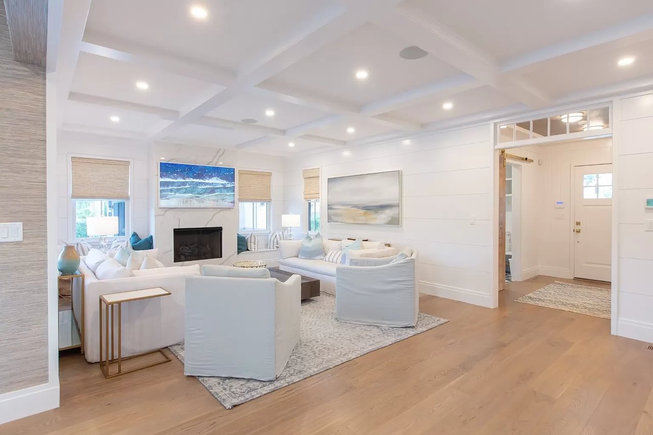 21 Ellens Way