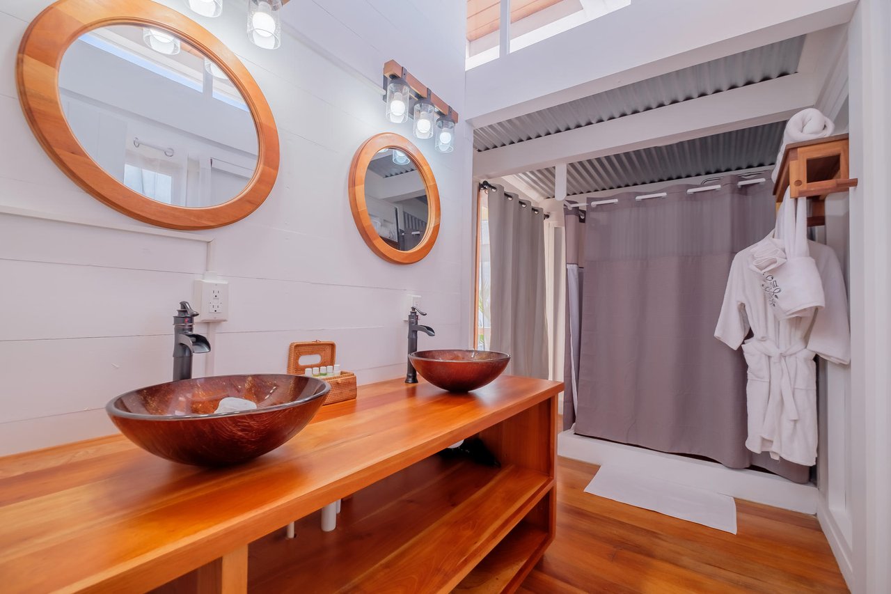 Aruna boutique waterfront ecofriendly waterfront community, Belize