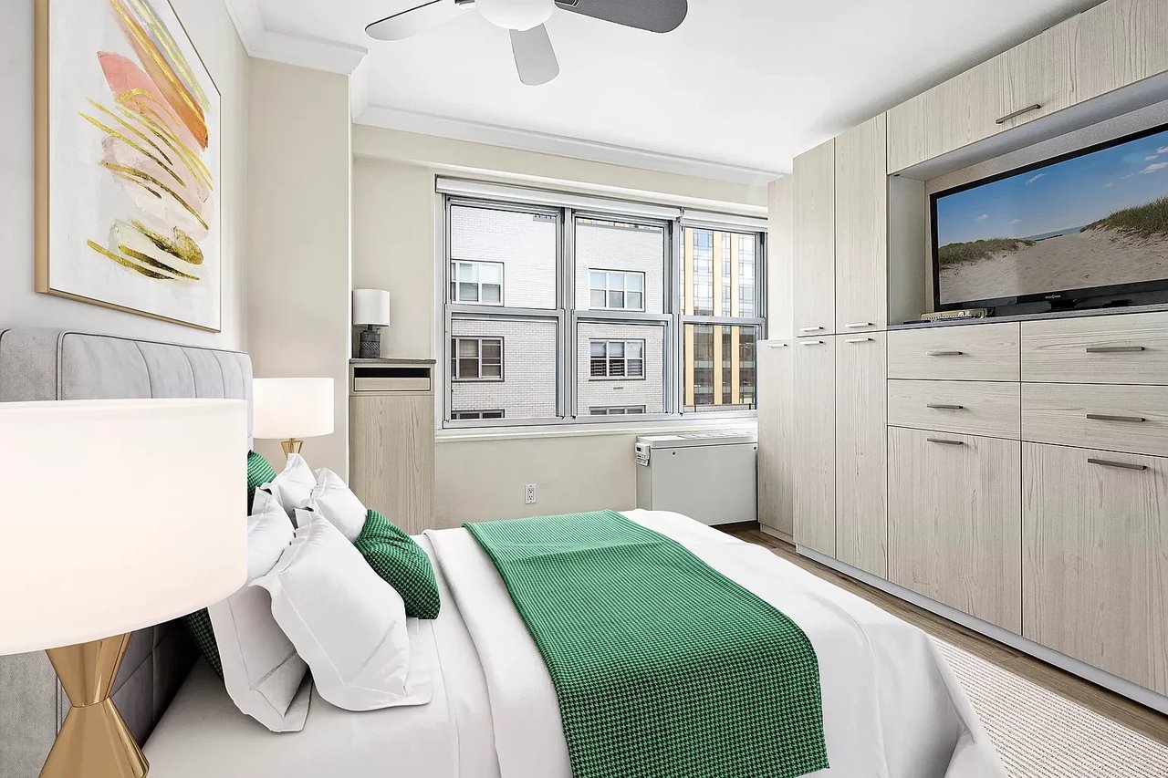 205 Third Avenue #11B