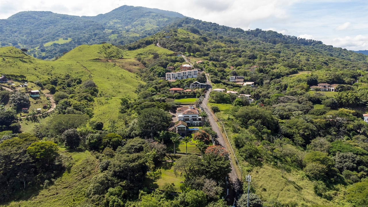 Panoramic View Mountain Estate, Ciudad Colon, San Jose
