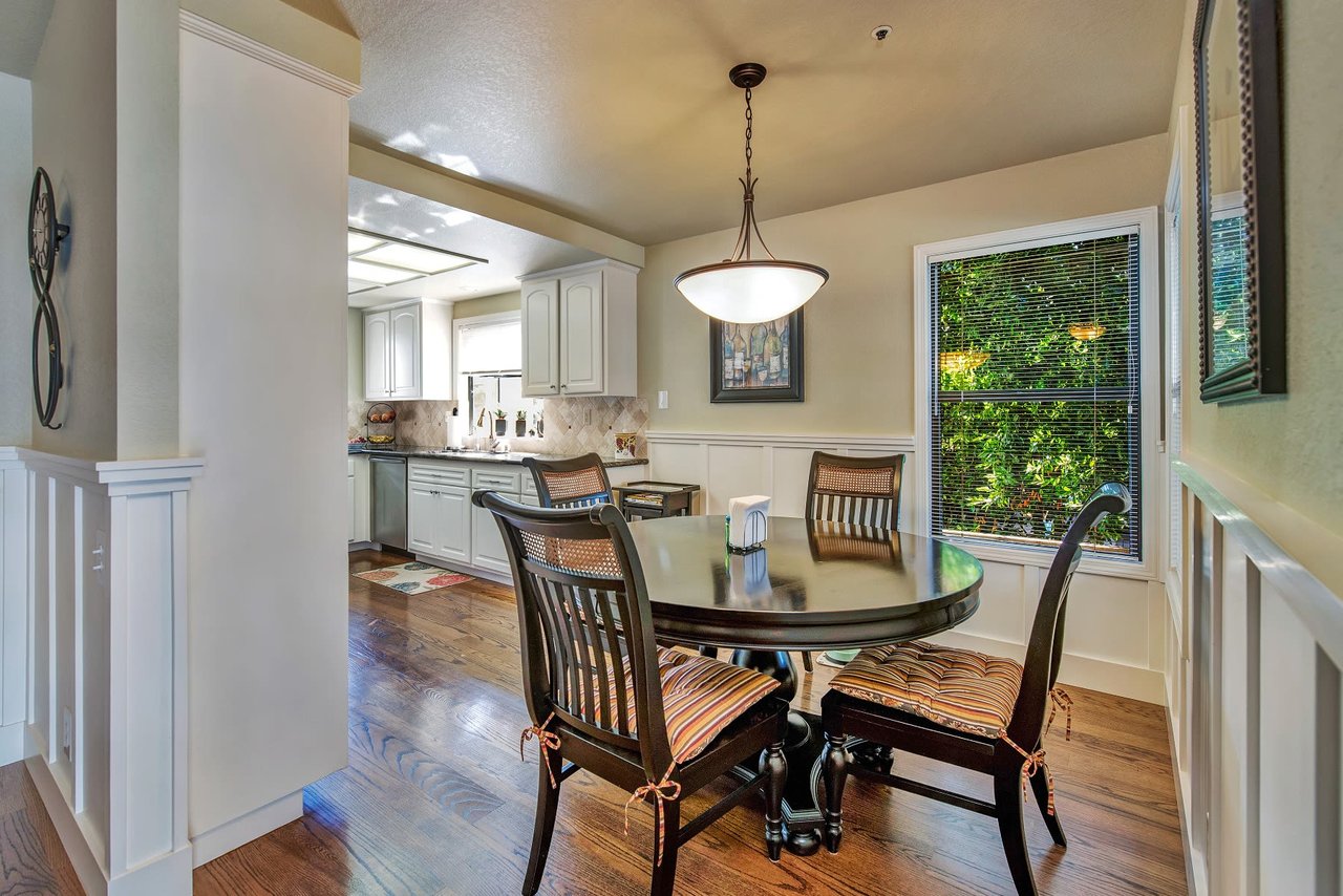413 Tee Dr