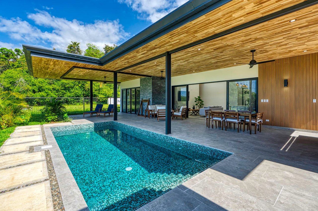Luxury Beach House in Uvita