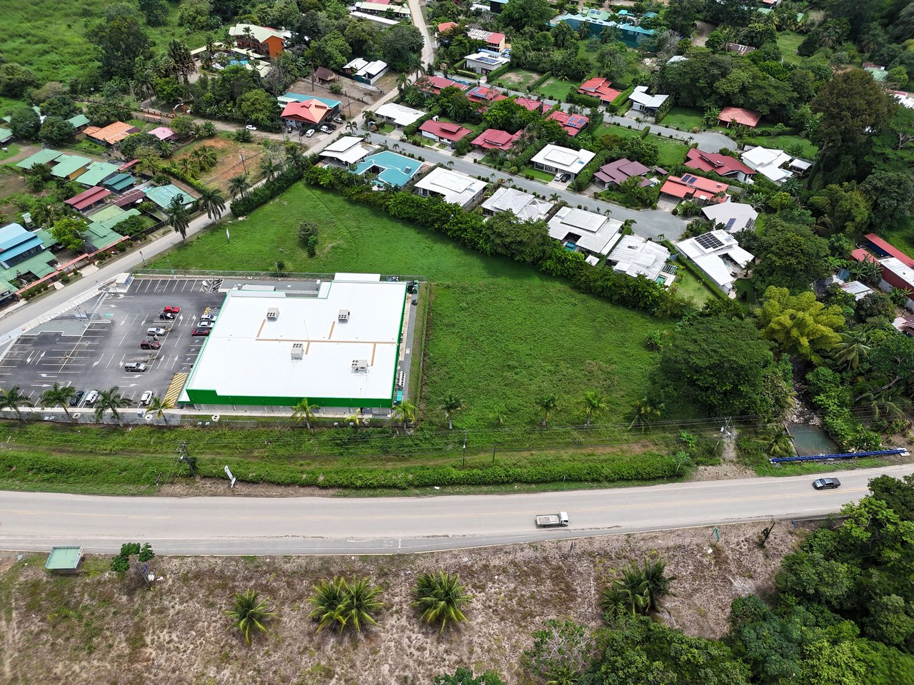 Remarkable Commercial Property in Uvita