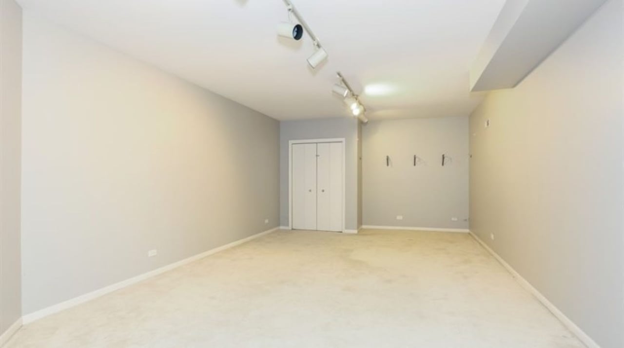Private Exclusive: 1 Bel Aire Court in Burr Ridge