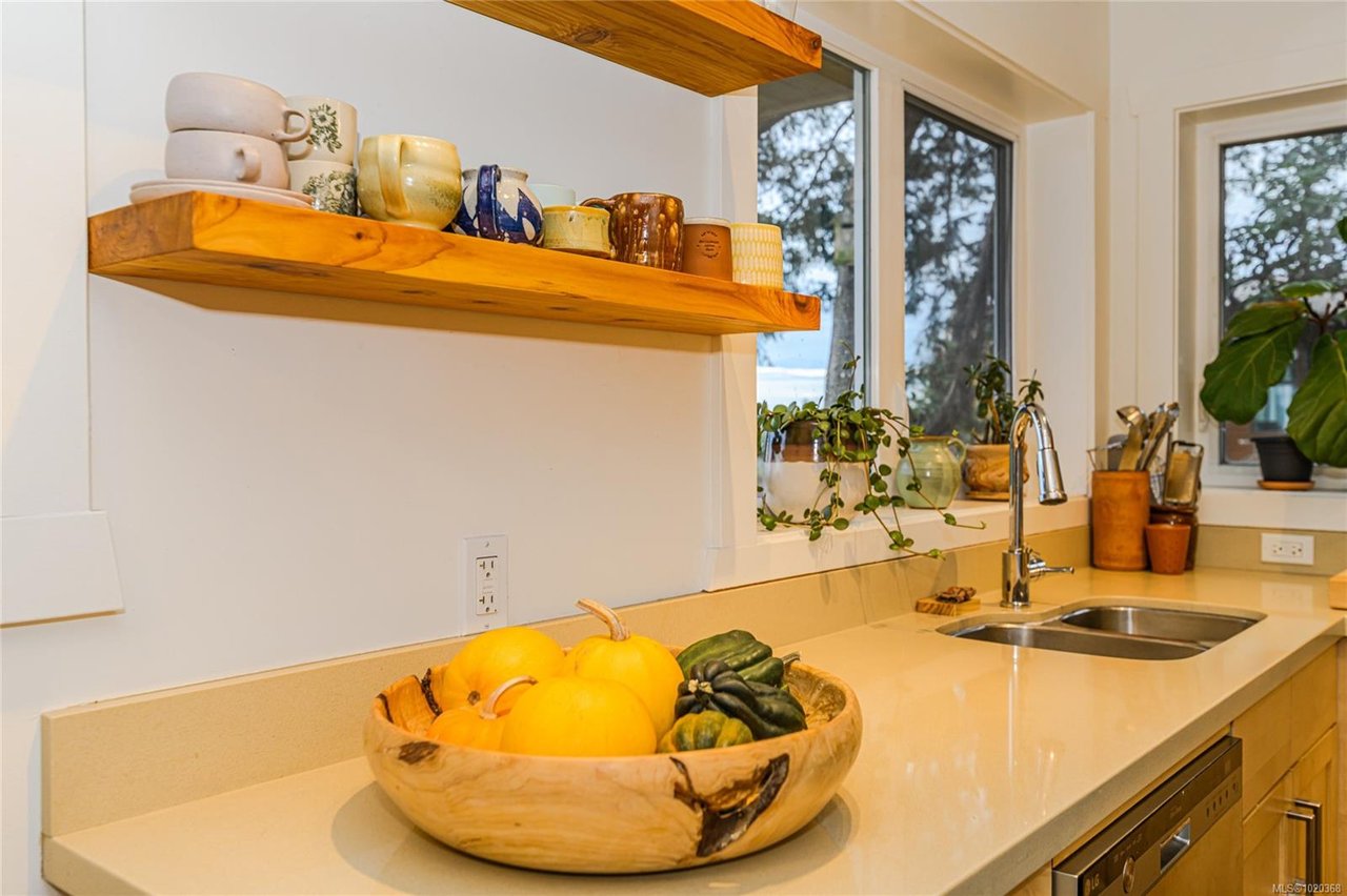 140 Mt. Baker Cres