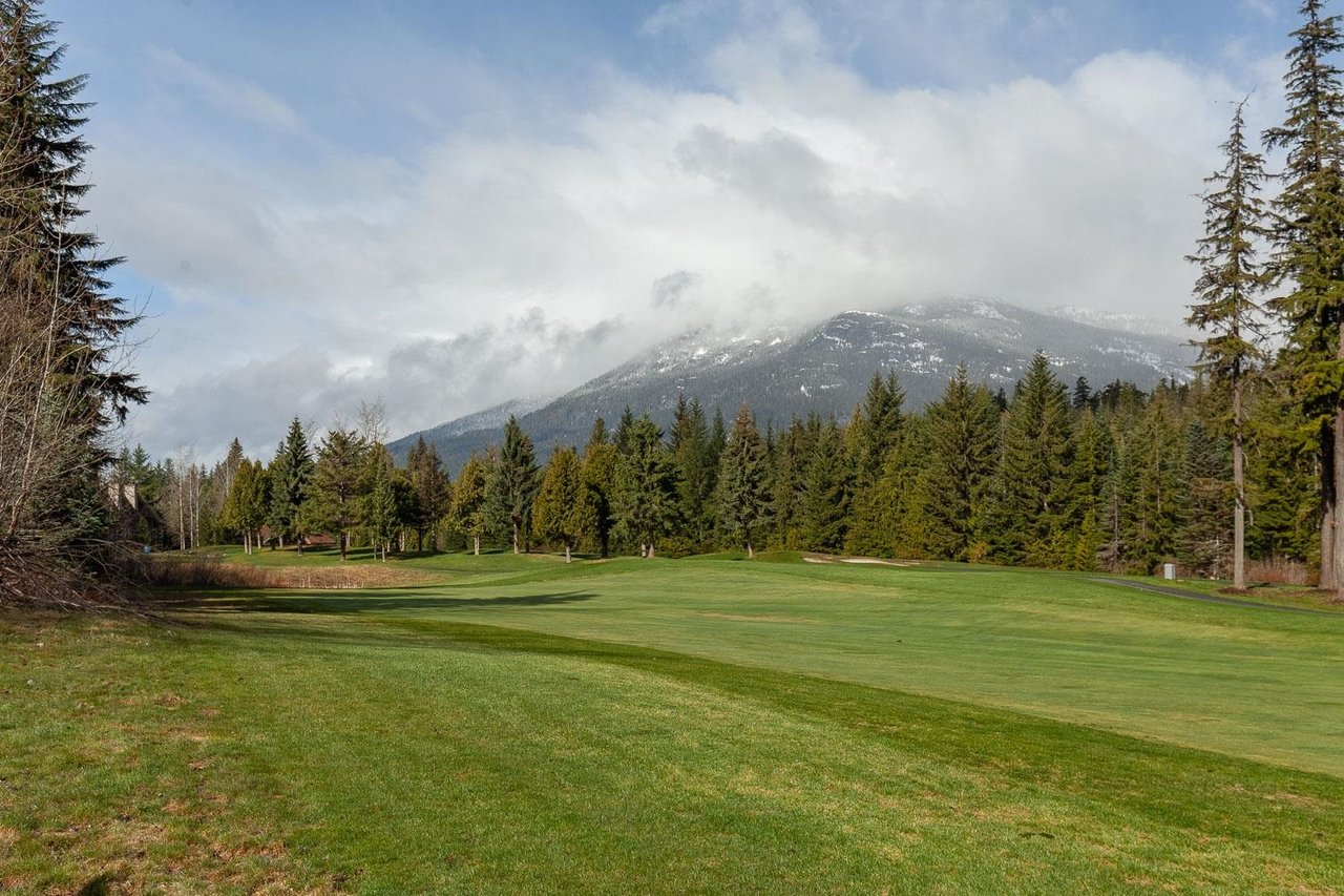18-4636 Blackcomb Wy