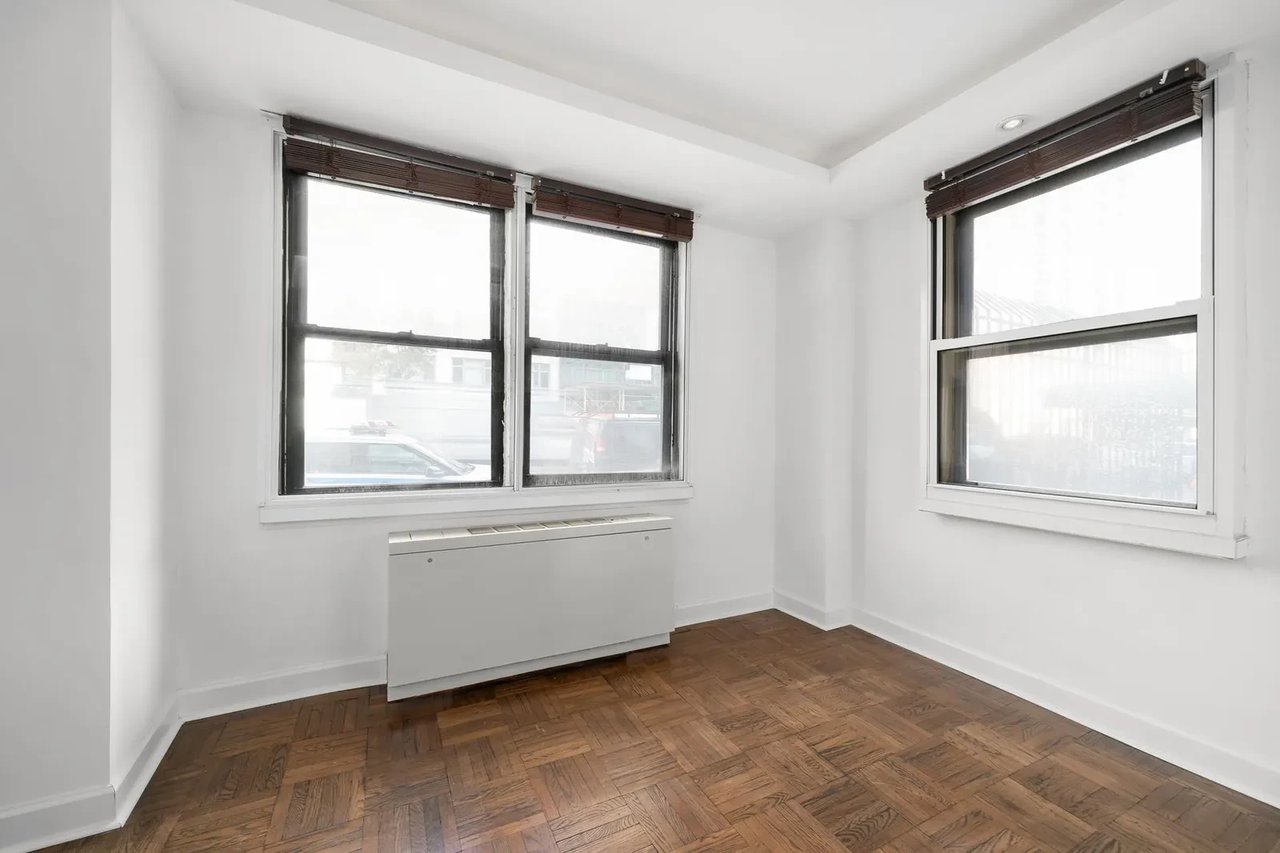 201 E 21st St., #1A