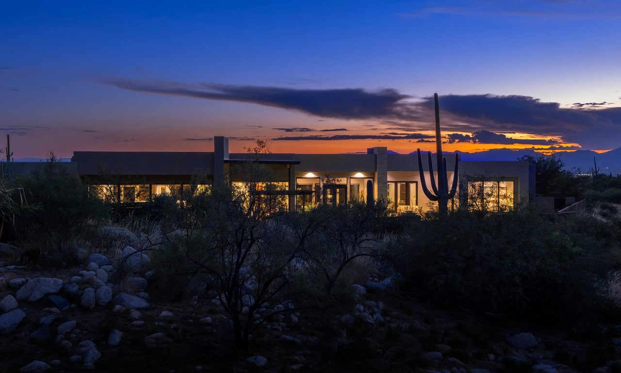 8005 N Barrel Cactus Drive