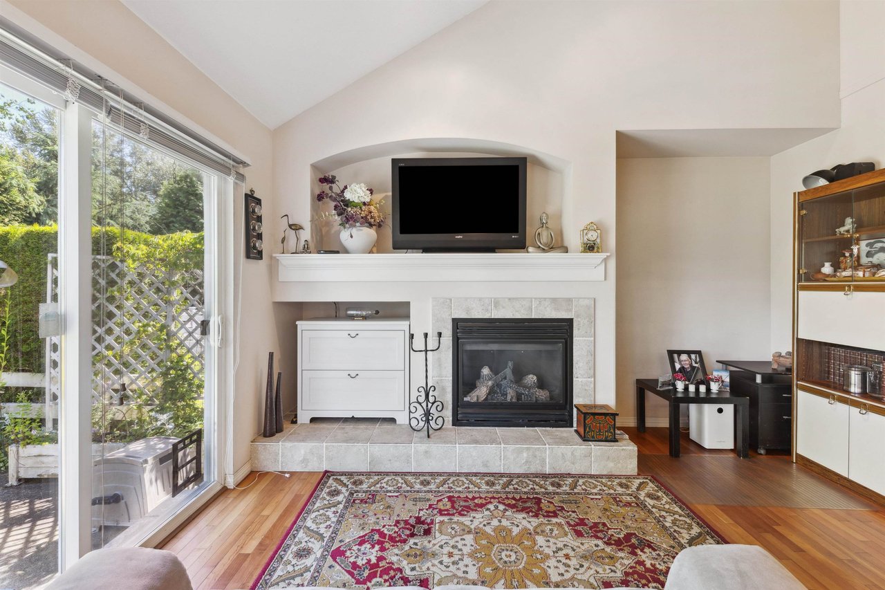 49-17097 64 Avenue, Surrey