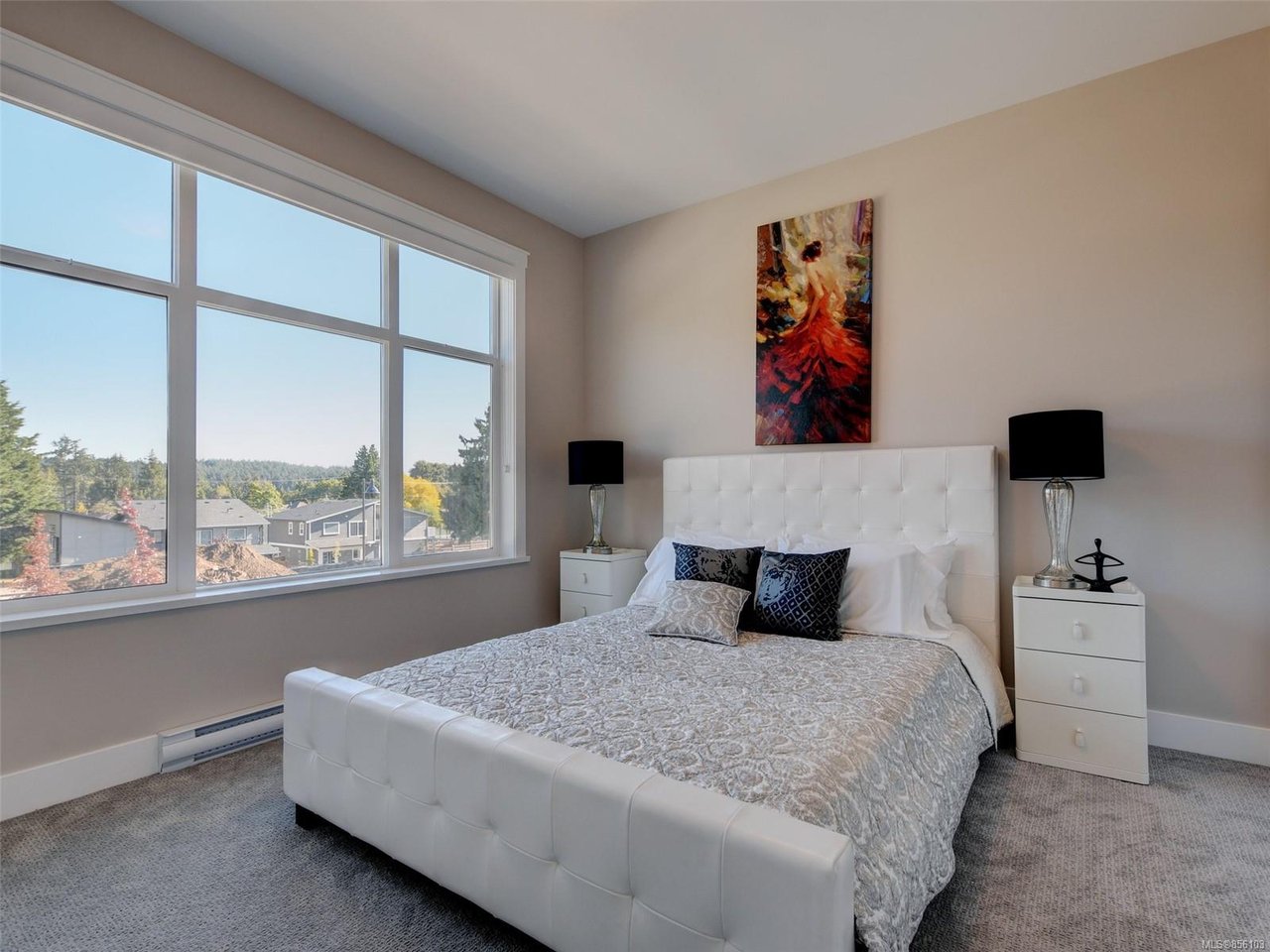 307 Seafield Rd