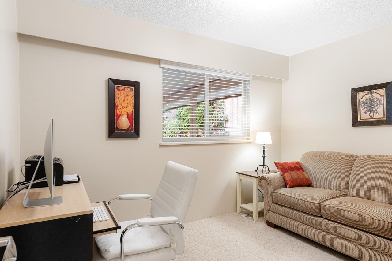 1760 Medwin Pl
