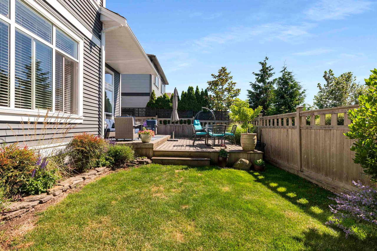 1833 Swan Rd