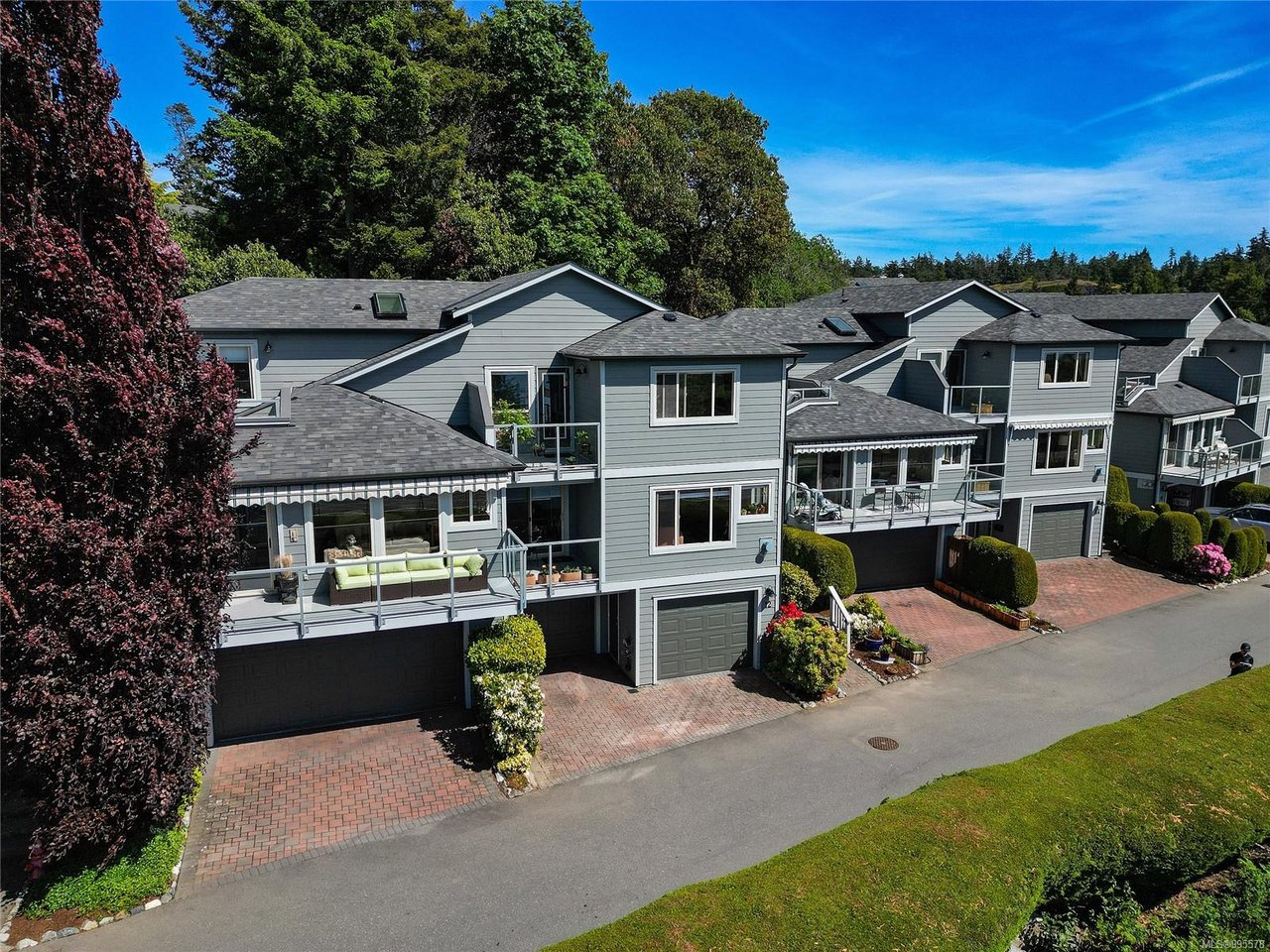 12-127 Aldersmith Pl