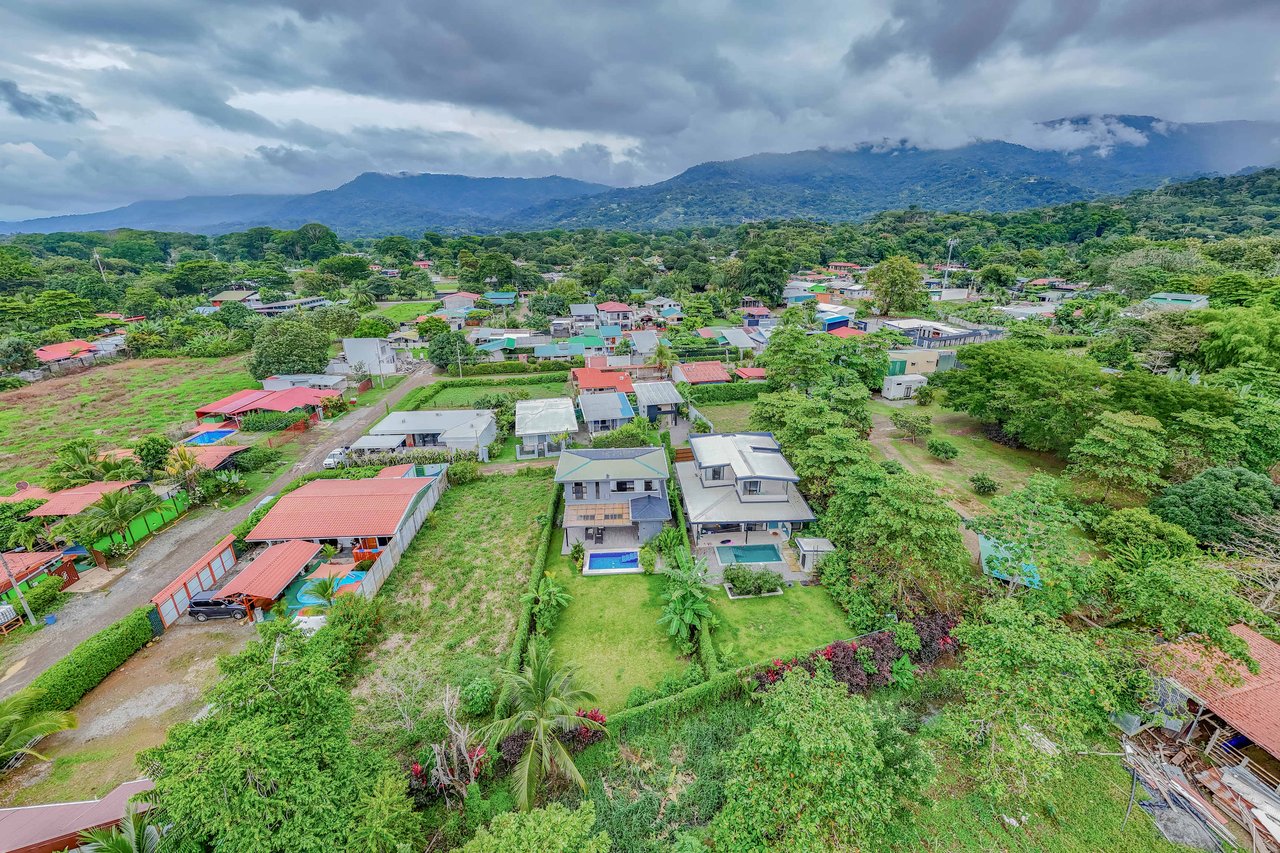 A 3-bedroom home – literally bordering Marino Ballena National Park – but mere steps away from cafes, restaurants, and amenities of the tourist mecca Uvita!