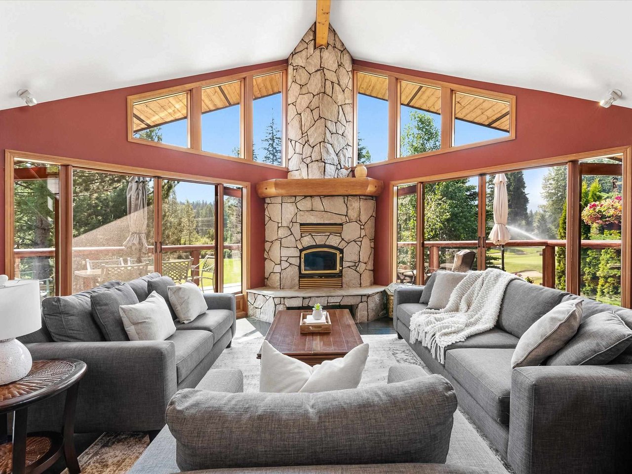 8162 Muirfield Cres
