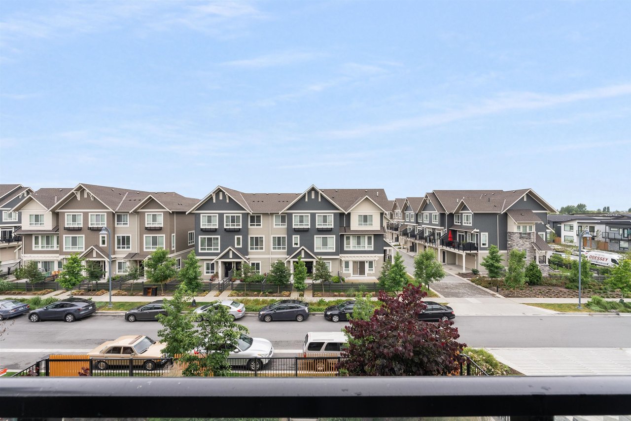315-1892 Starling Dr