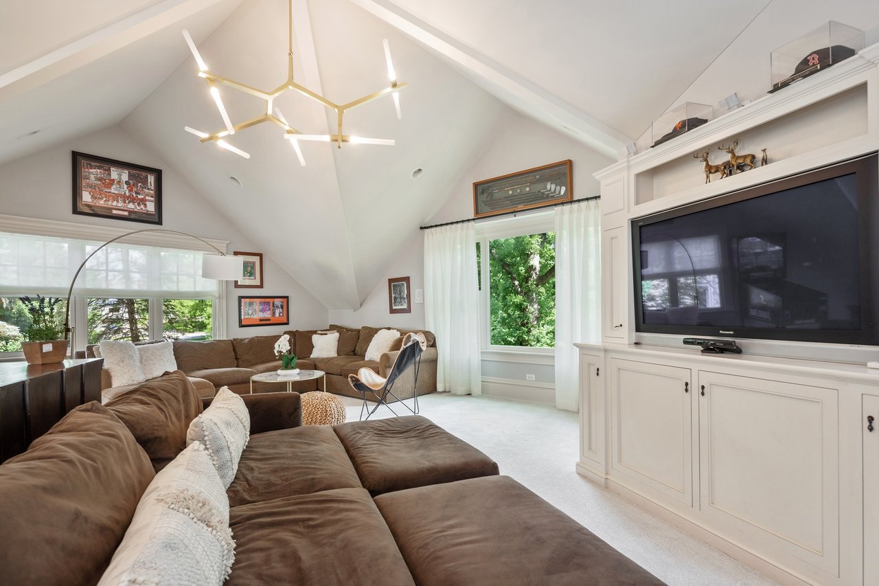 Experience Luxury Living Like Never Before