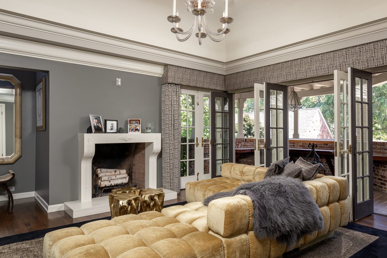 Stunning Gated Tudor