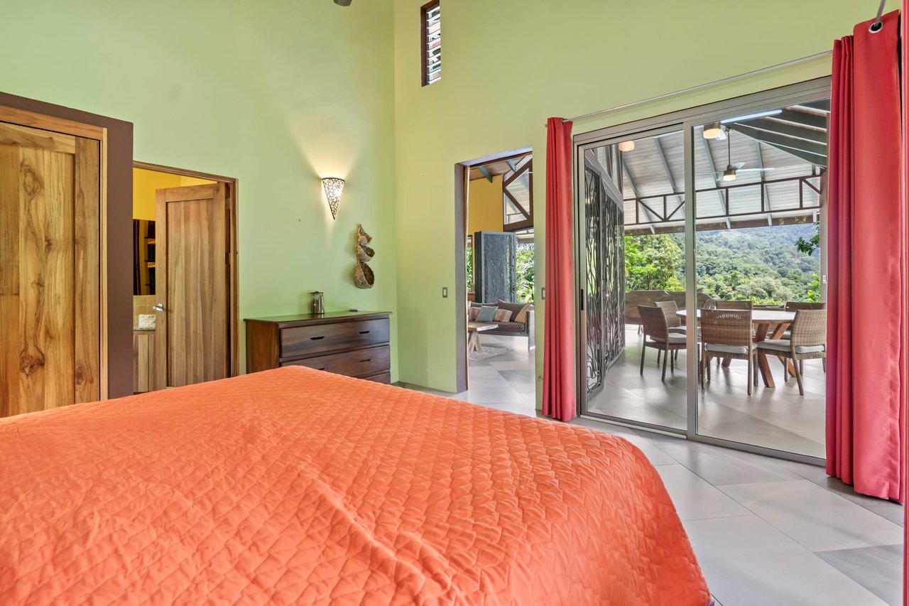 Casa Loro Verde,  Rainforest Jungle Retreat Home on 5.24 Acres in Portalon!