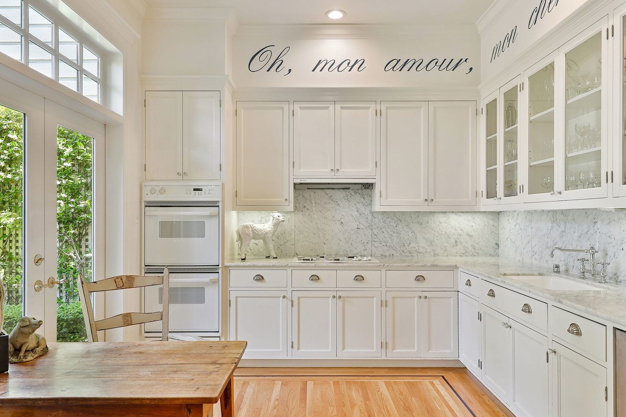 Chic Design Victorian Home