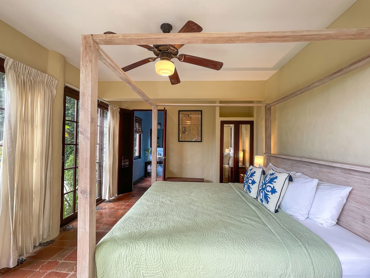 Balinese Tropical Rental Villa, Manuel Antonio, Puntarenas