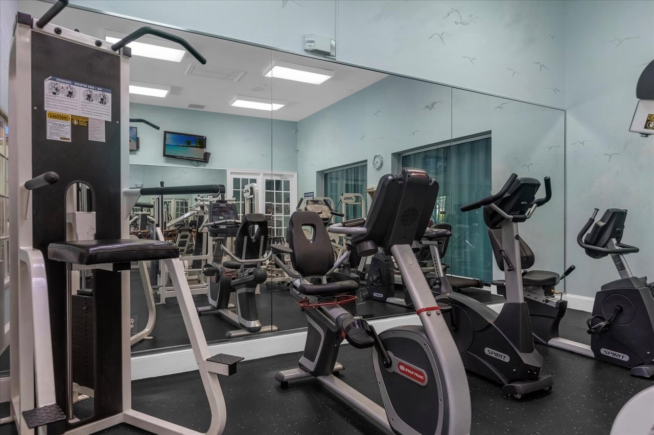 5008 MANGROVE ALY #202