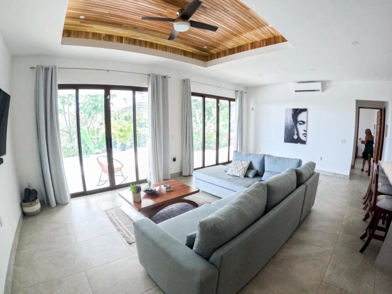 Modern Infinity Pool Estate, Jaco, Puntarenas