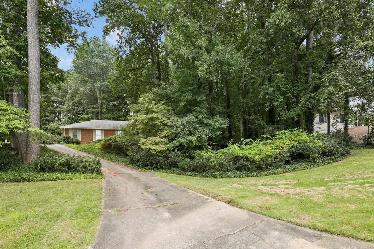 575 Oakhaven Drive