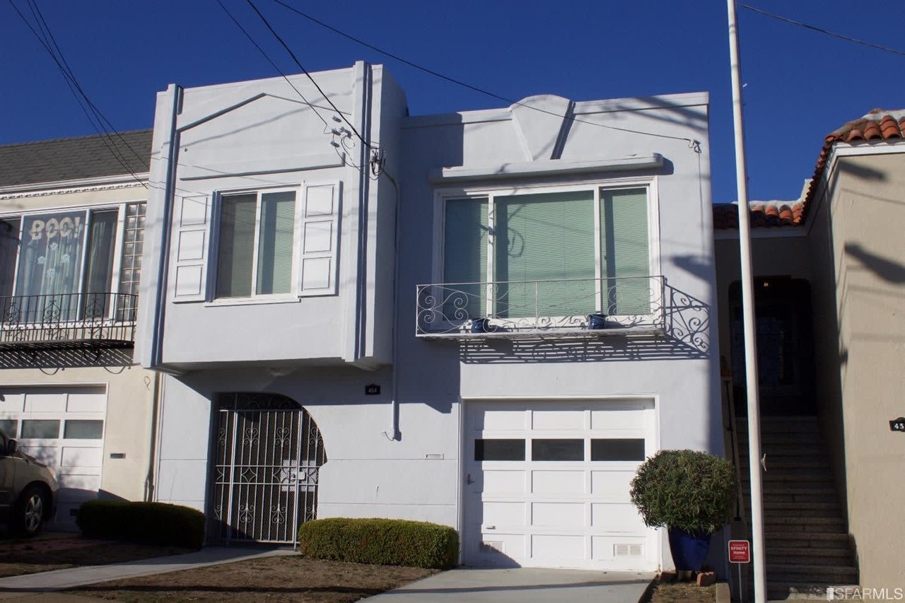 454 Hearst Ave