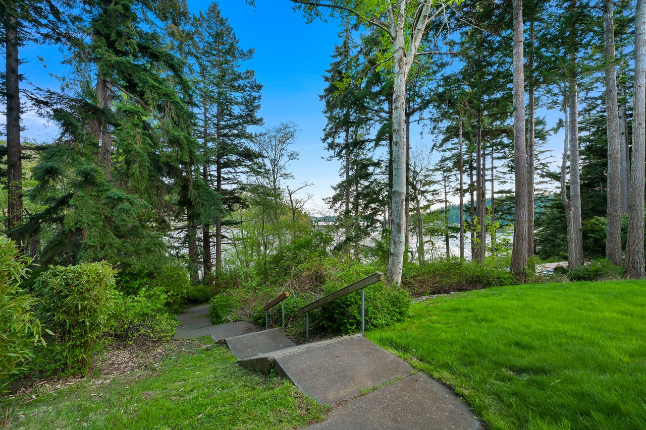 121 Sea Pines Lane