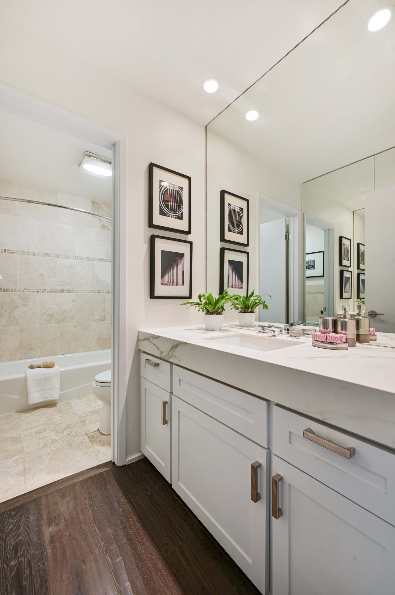 Stylish Duplex Penthouse Steps to Alta Plaza