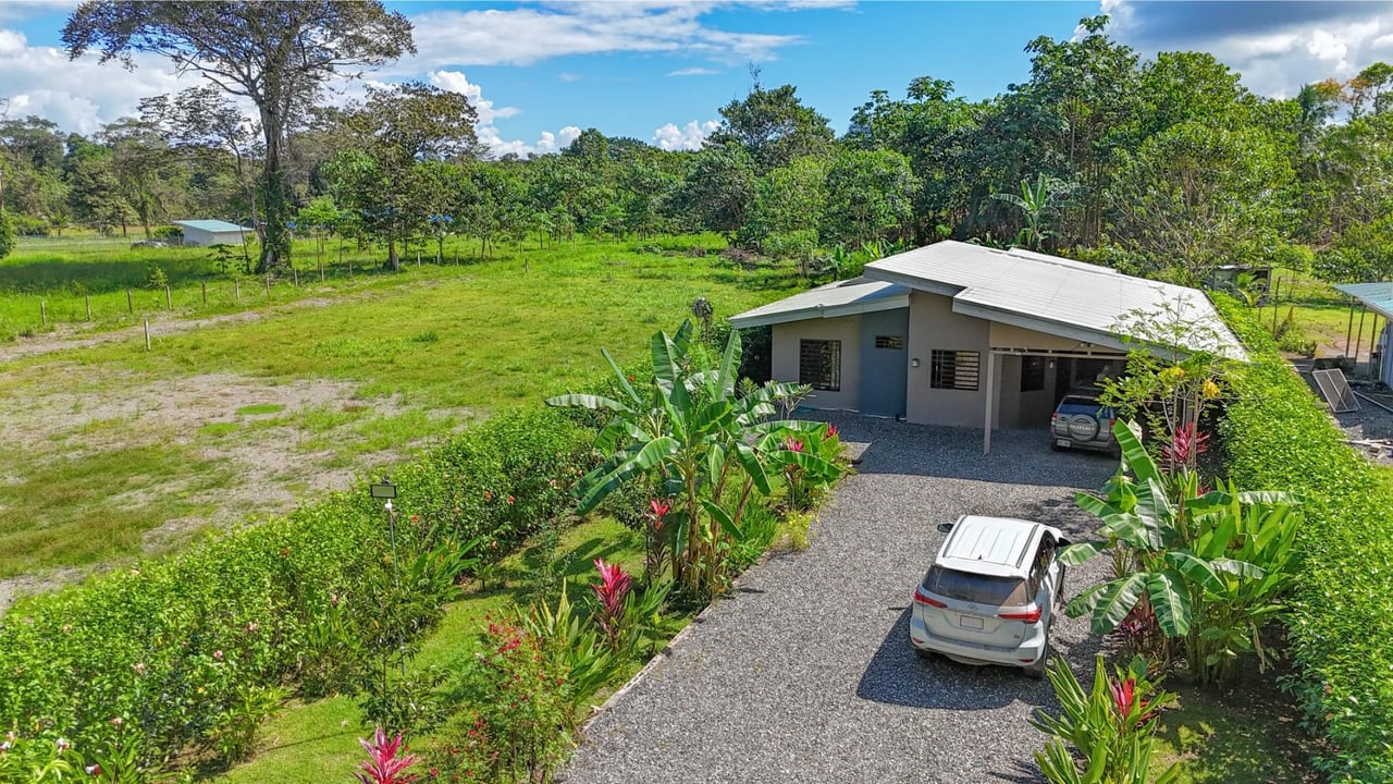 Modern Tropical Garden Residence, Osa, Puntarenas