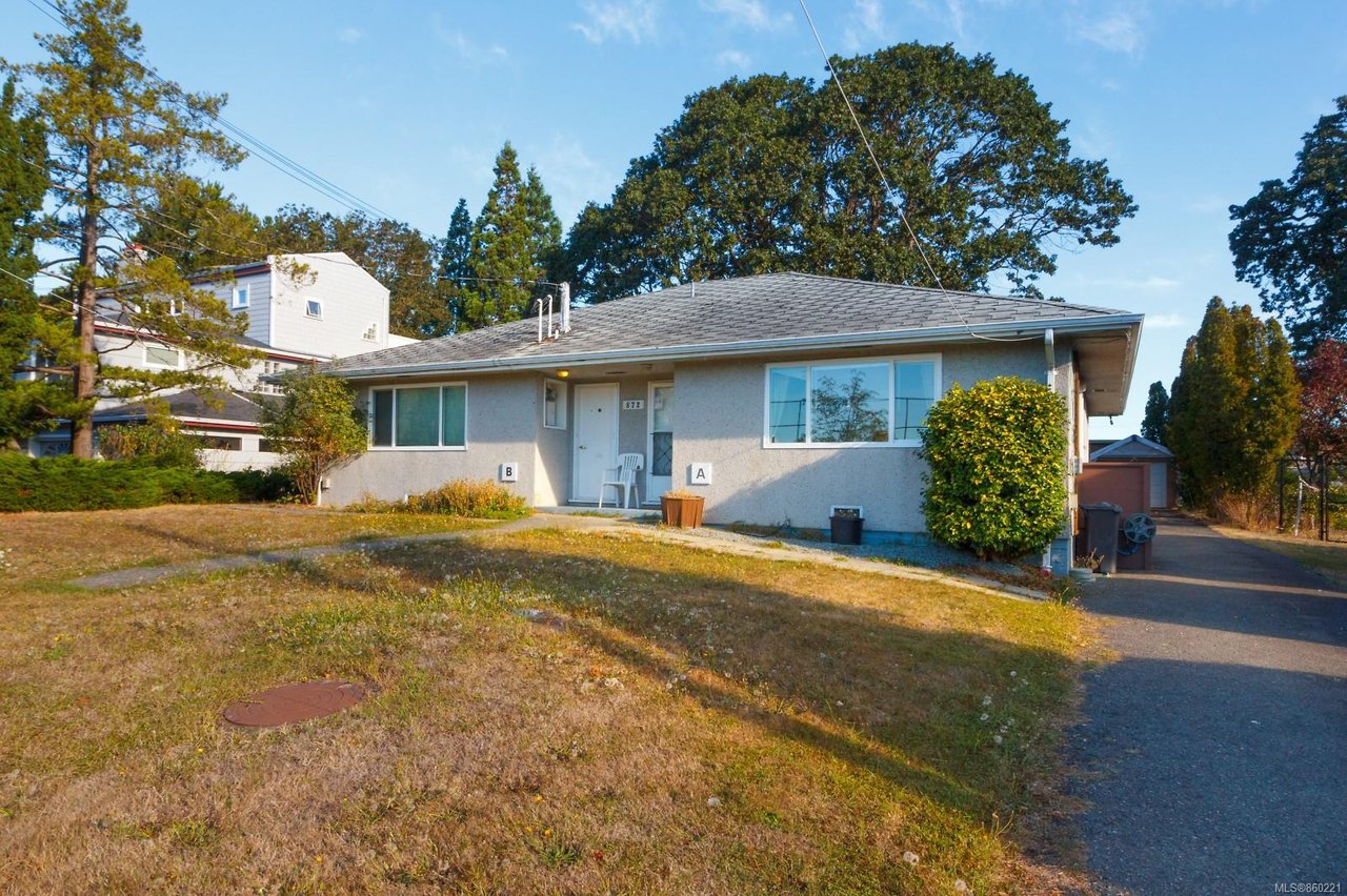 872 Old Esquimalt Rd