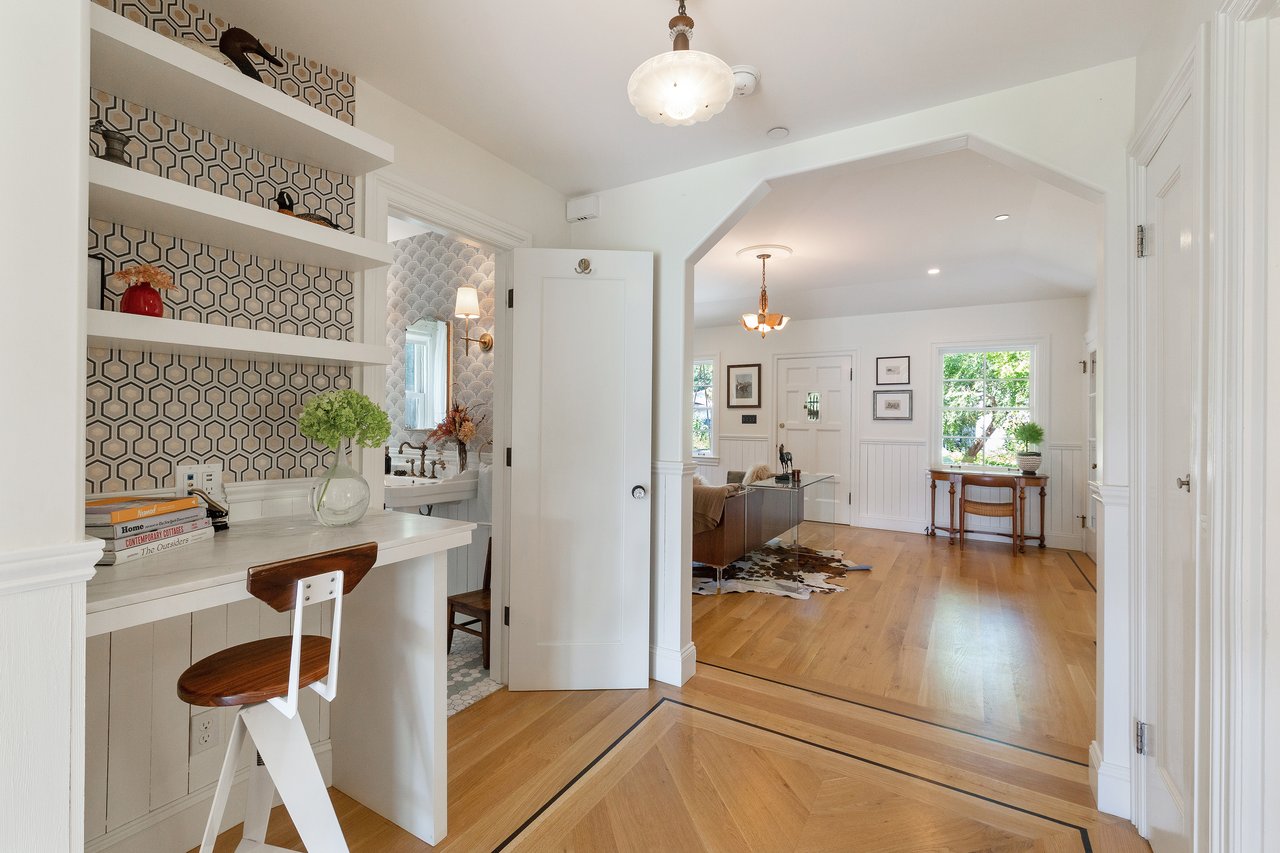  148 Elm Ave