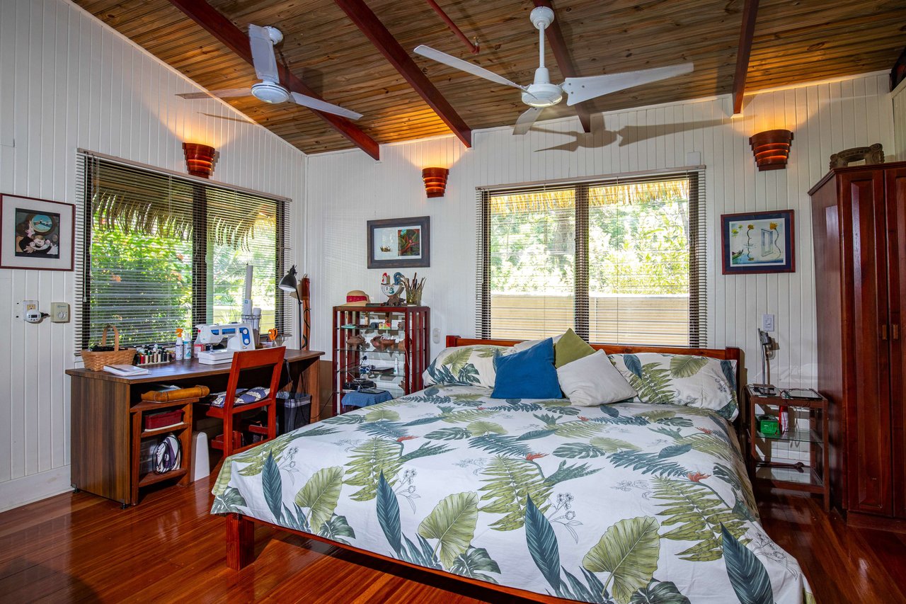 A MONEY MAKER! Location, home, guest cabins, with a SUCCE$$FUL exclusive distribution agency!
