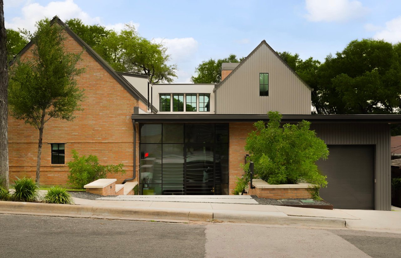 2402 Marlton Dr