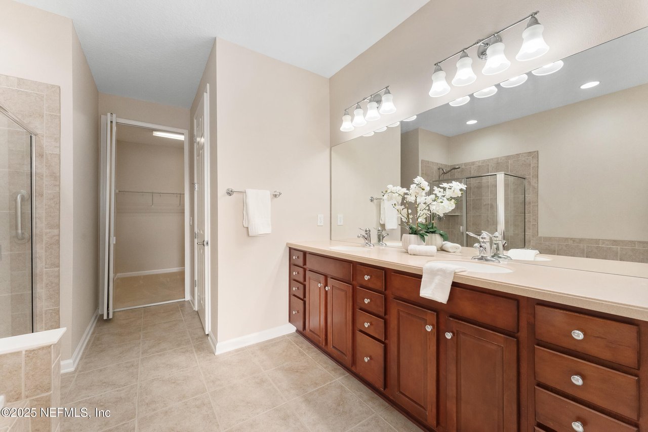 192 ORCHARD PASS Avenue 536- CORNER UNIT