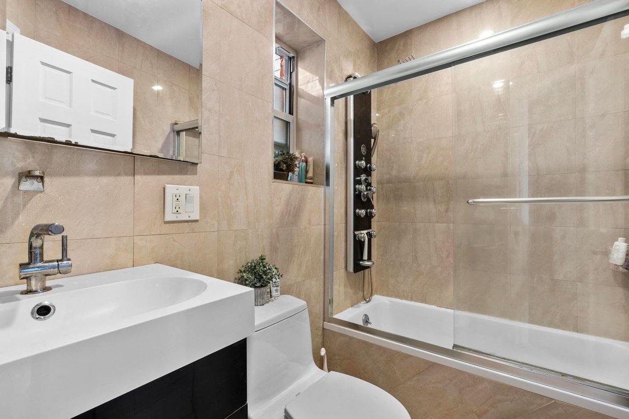 729 Kathleen Place