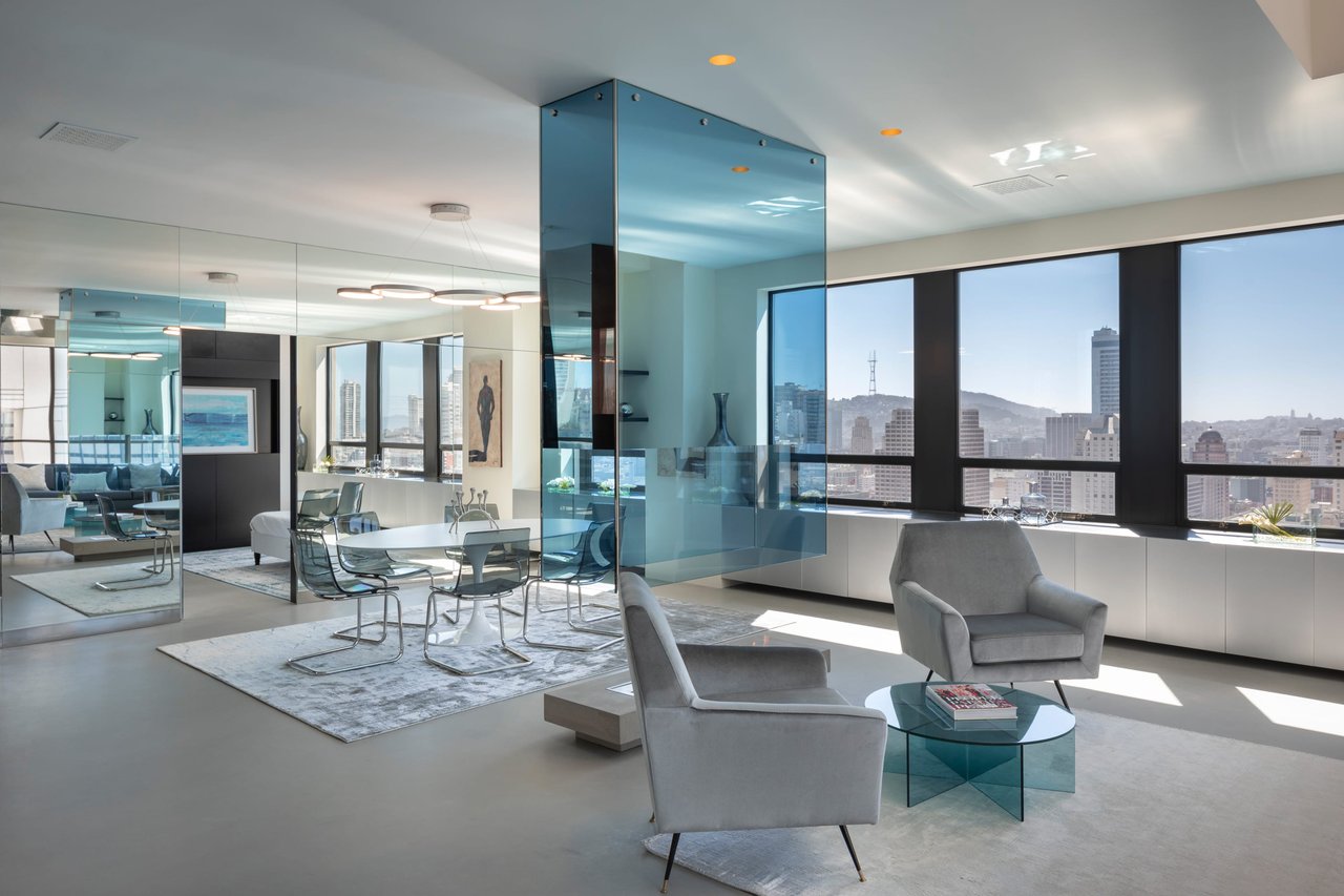 Ritz-Carlton Penthouse 2401