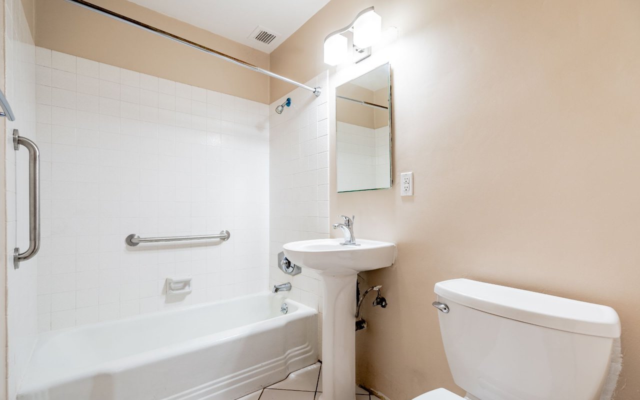 100 Atlantic Avenue Unit: 915