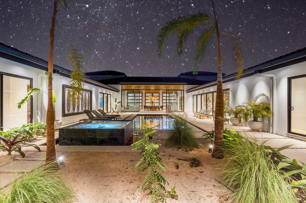 Villa Blanca | Enchanting Brand New 8 Bedroom Villa in the Sought-After Gated Community of Hacienda Pinilla
