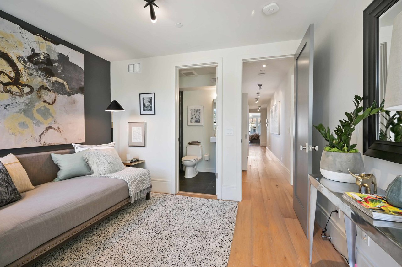 530 Sanchez Street Unit: 2