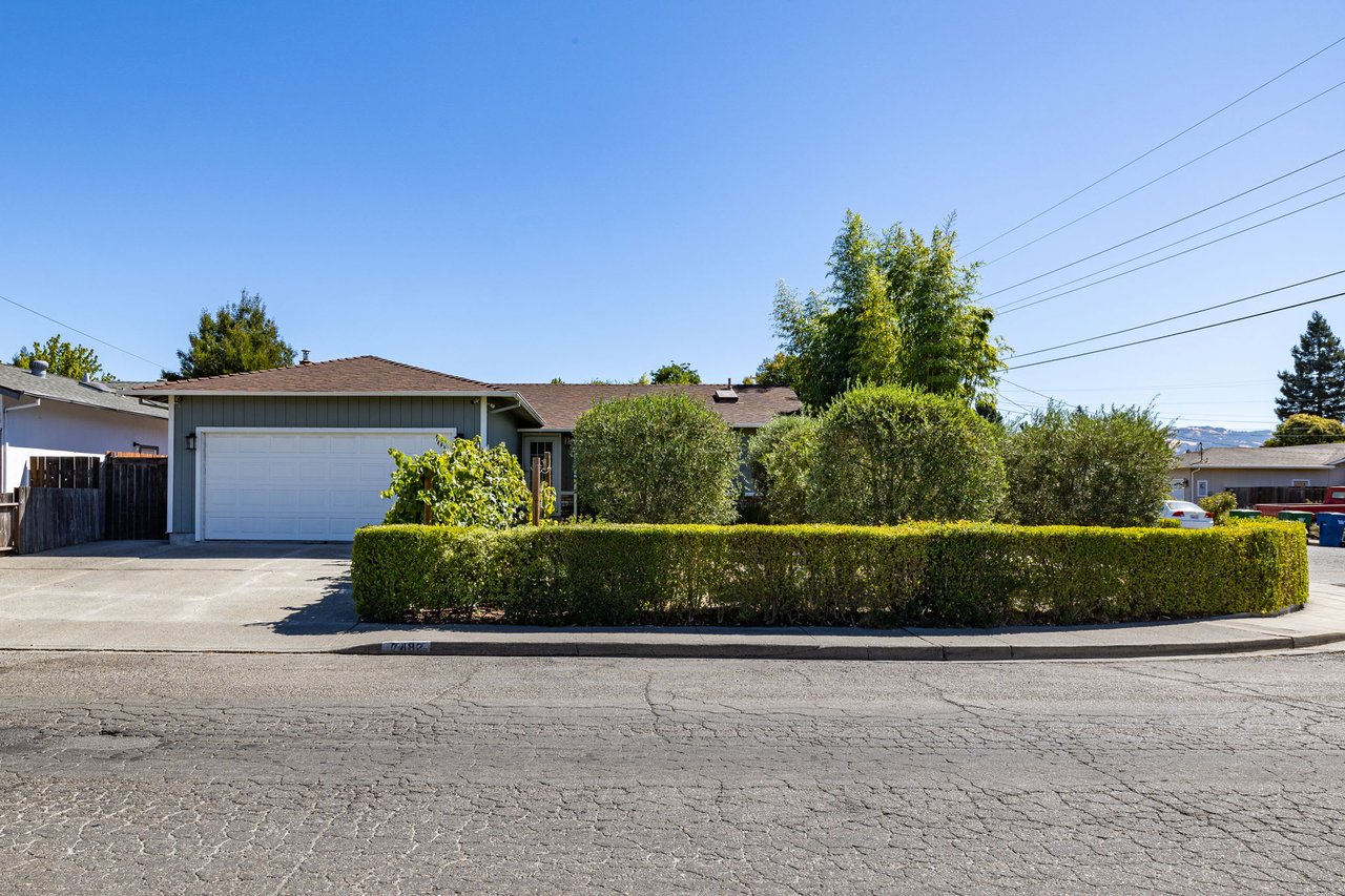 Charming Single-Level Home in the Heart of Rohnert Park