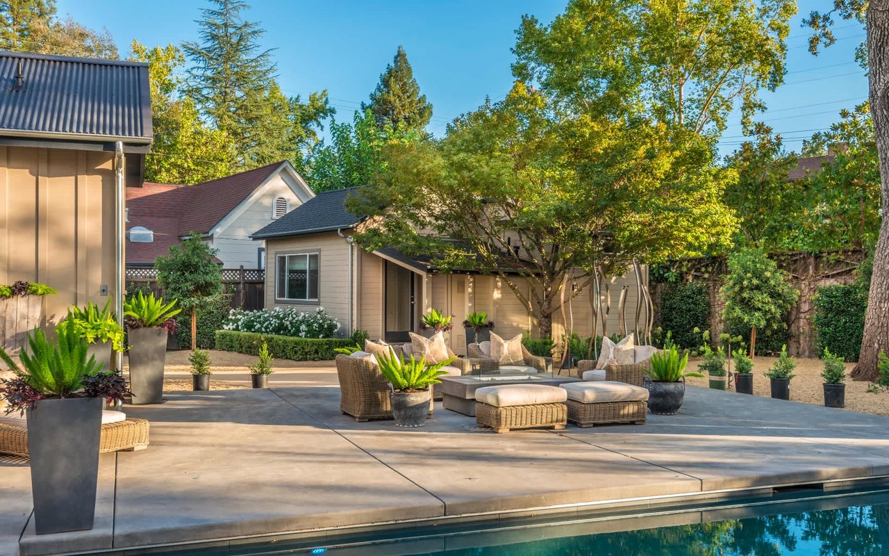 Allyn Avenue, St. Helena