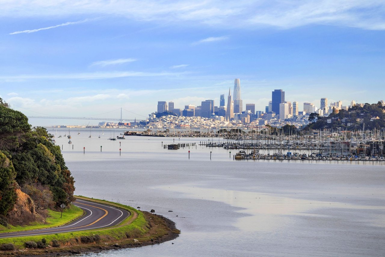 54 De Silva Island Drive