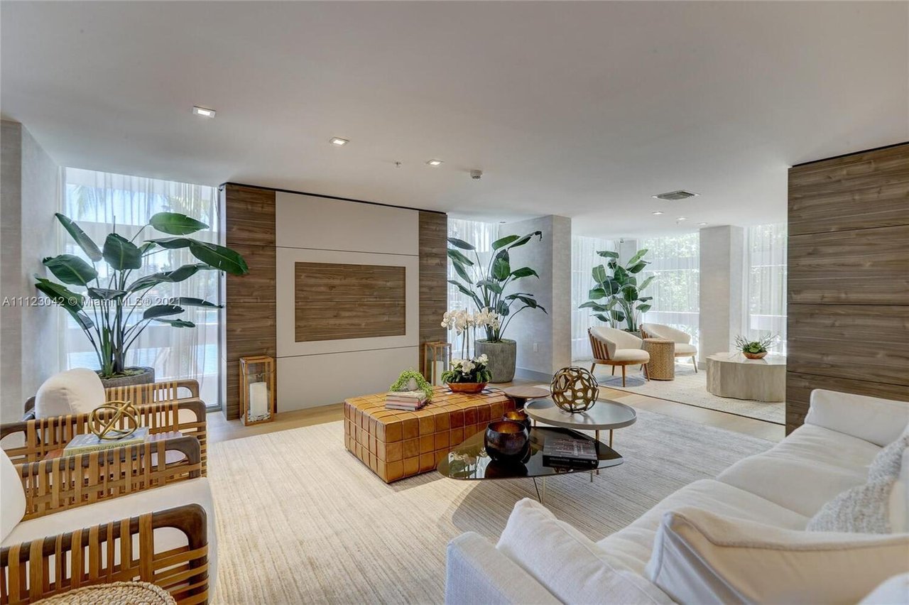 9521 E Bay Harbor Dr, #LP801