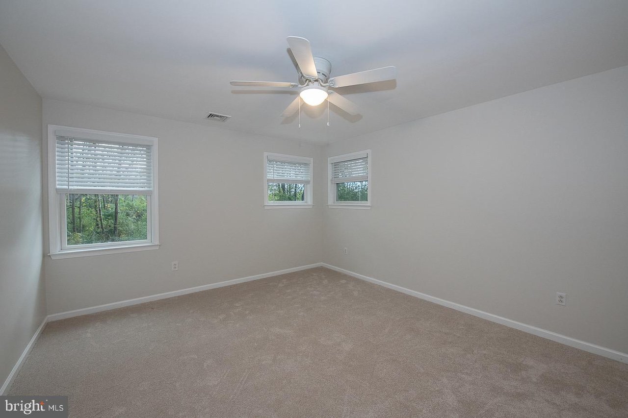 82 Woodbine Way