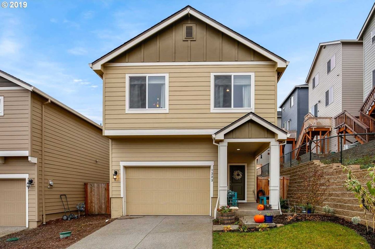 1323 NE 72ND WAY