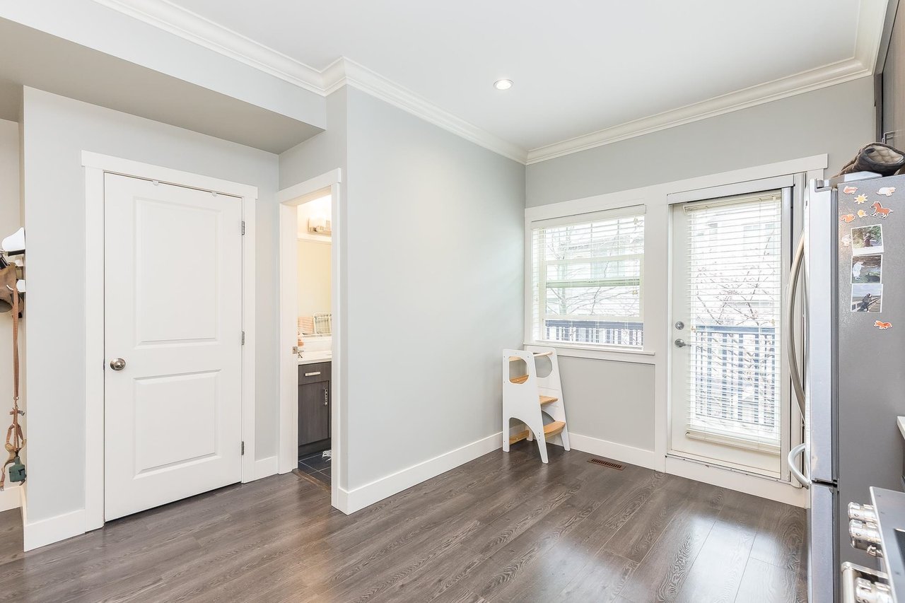 12-19097 64 Ave