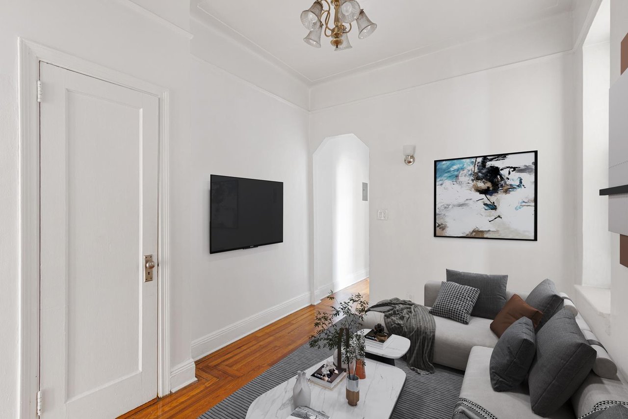 246 East 4th Street, Apt 1C